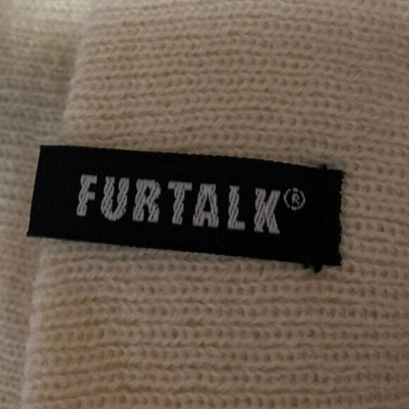 Furtalk Unisex White Knitted Cuffed Winter Bonnet Beanie Cap Hat One Size - Picture 4 of 4